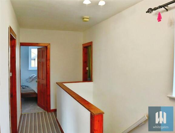 5 bed Detached to rent Image 6