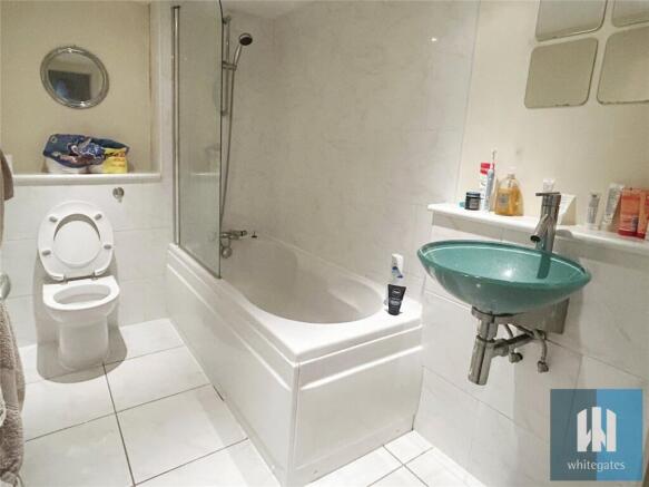 1 bed Apartment to rent Image 5