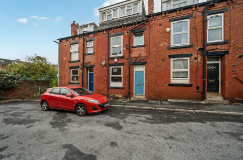 Kelsall Place, Hyde Park, Leeds, LS6