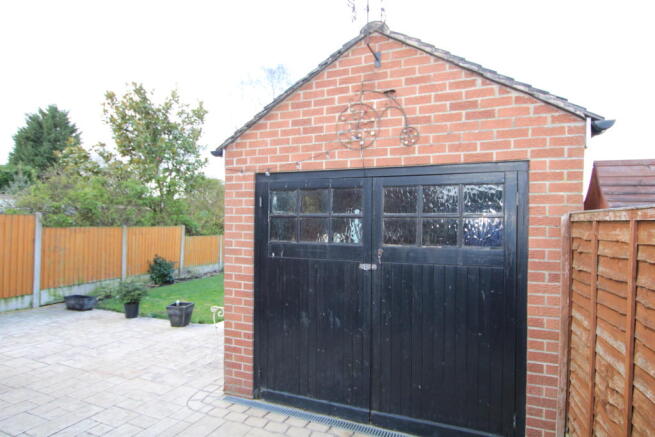 Photo 16