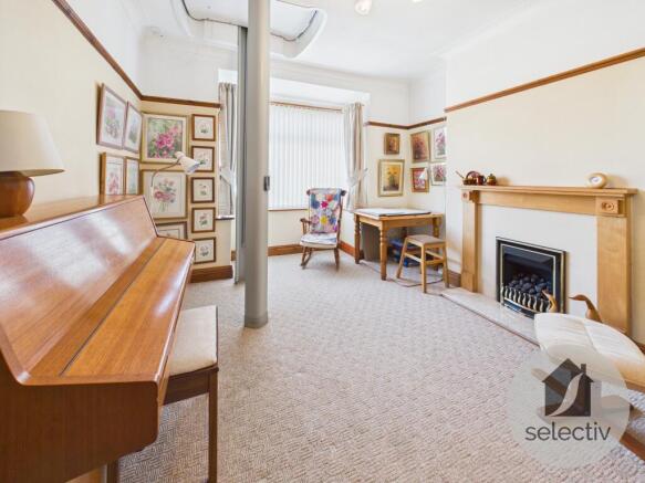 4 bed Semi-Detached for sale Image 5