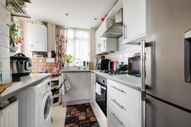 Hainault Road, Leytonstone - Więcej