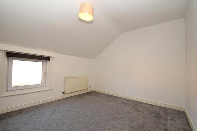 3 bed Terraced for sale Image 11