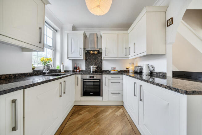 1425382-11-69b026...