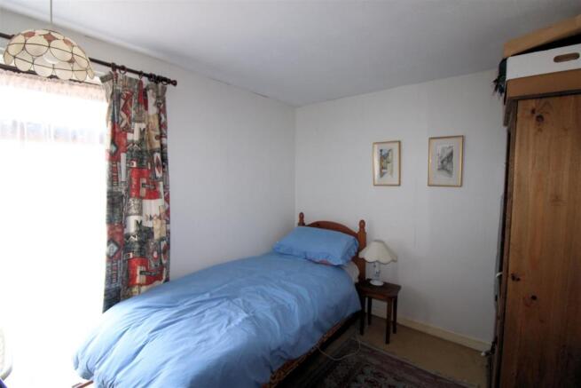 bed 3.jpg