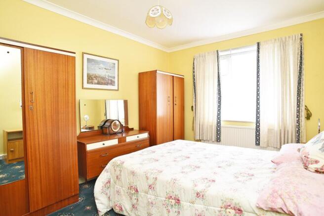 2 bed Semi-Detached Bungalow for sale Image 5