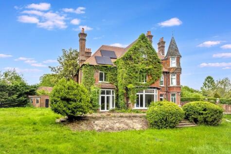 Copyhold Lane, Haywards Heath, West Sussex, RH17