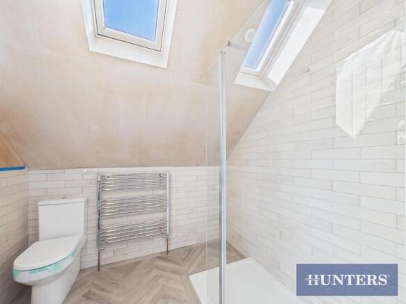 4 bed Detached for sale Image 9