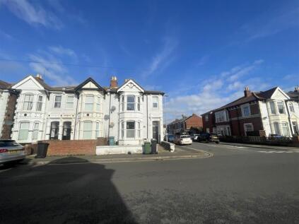 Laburnum Grove - ground floor flat