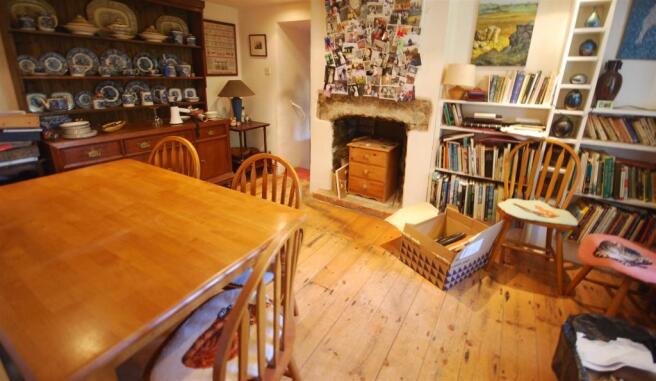 dining room.JPG