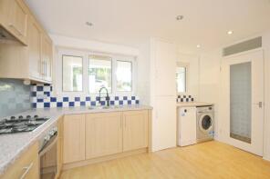 11, Littlestone Close, Beckenham BR3 1UE