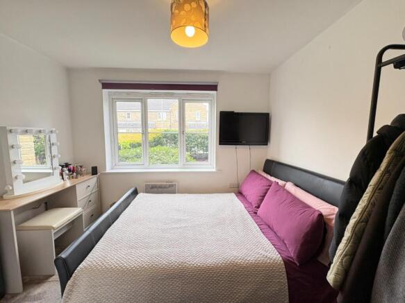 2 bed Apartment for sale Image 10