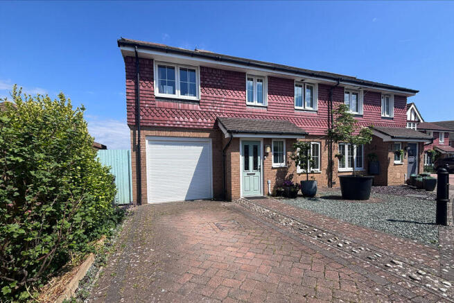 4-bed semi-detached on Hoverfly Close, Lee-On-The-Solent, £435,000
