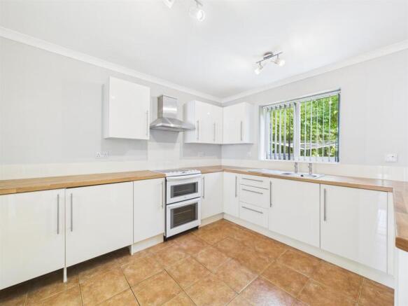Kitchen.jpg