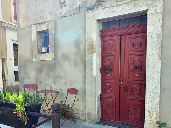 Photo 1