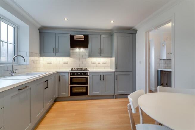 8524168-interior16.jpg