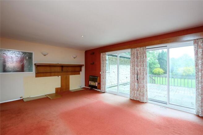 4 bed Bungalow for sale Image 7