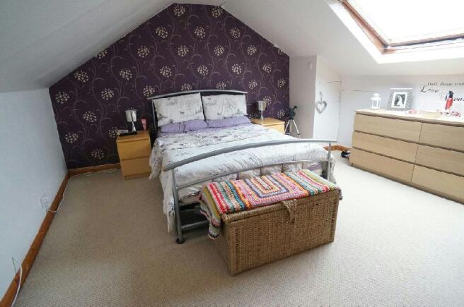 3rd Photo of Loft Ro