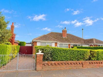 Pinewood Avenue - Thornton Cleveleys - FY5 5EW