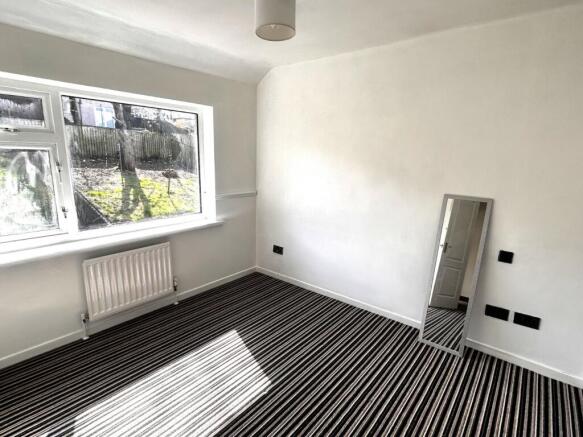 2 bed Semi-Detached for sale Image 10
