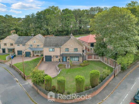4 bed Detached for sale Image 5