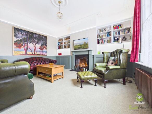 CAM01543G0-PR0176-STILL022