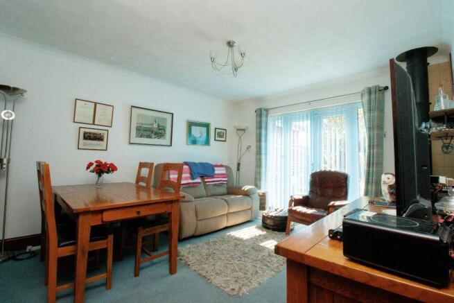 3 bed Semi-Detached Bungalow for sale Image 7