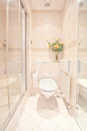 Family shower room