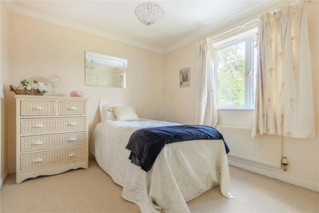 4 bed Detached for sale Image 10