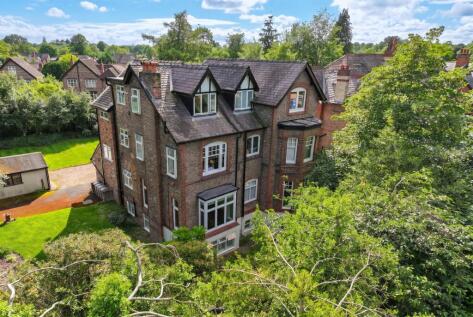 Ashley Road, Hale, WA15