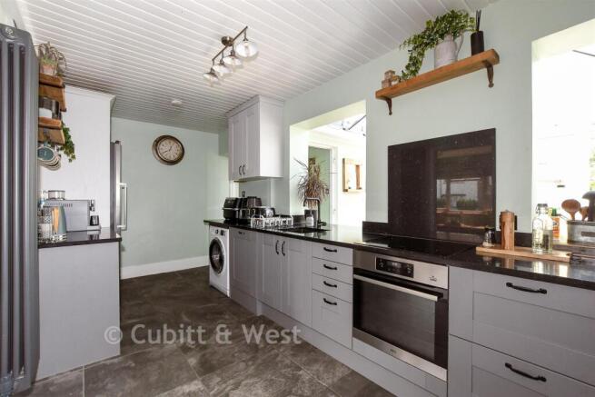 Kitchen/Breakfast Room