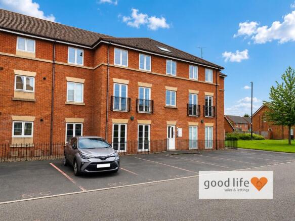 20260528_114212528_iOS32 aylesford mews.jpg