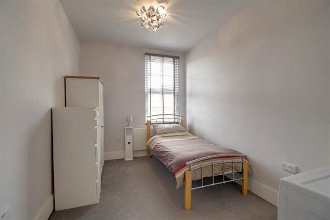 Bedroom 2 (Double)