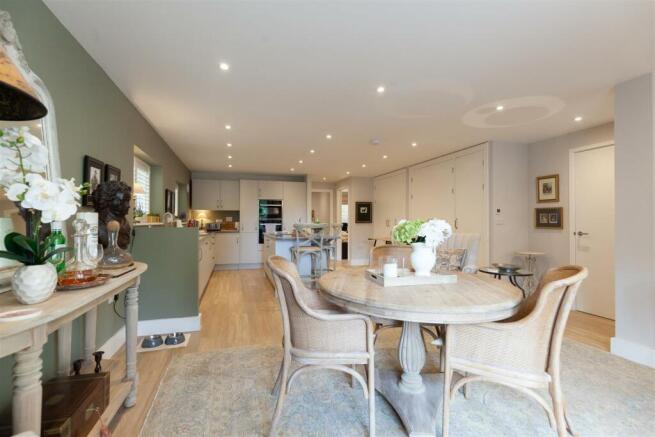 Dining Room 1.jpg