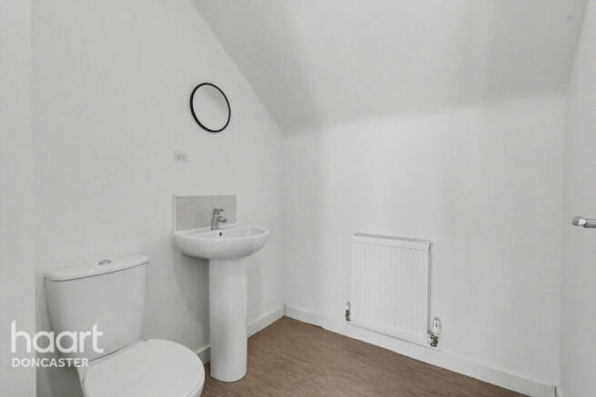 3 bed Terraced for sale Image 4