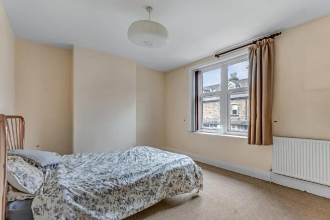3 bed Terraced for sale Image 10