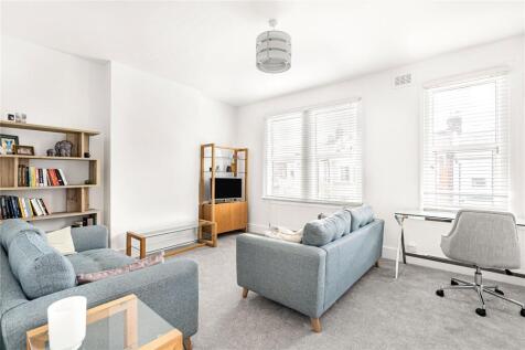 Whitestile Road, Brentford, TW8