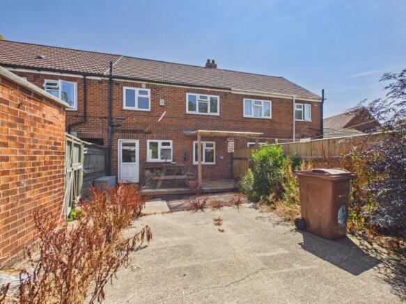 3 bed Terraced for sale Image 12