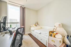 Flat 3302, 9 Maine Tower, Harbour Way, London E14 9DN