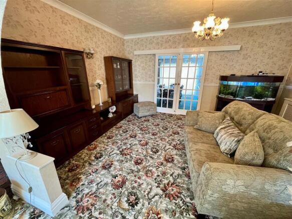 Lounge Area - additional image.jpg