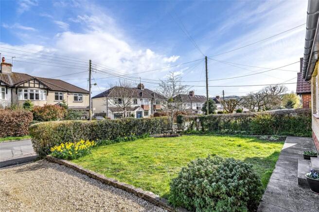 Front Garden/Drive