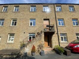4, Green Grove, Kirkburton, Huddersfield HD8 0UL