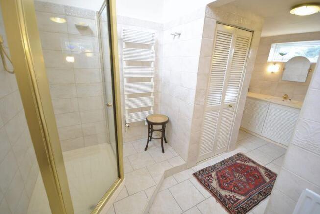 ensuite shower room
