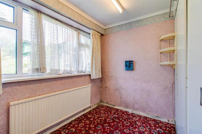 3 bed Semi-Detached Bungalow for sale Image 6