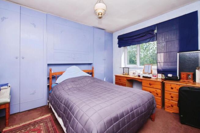 4 bed Semi-Detached for sale Image 5