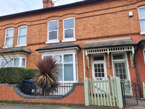 3 Bedroom Terraced House TO LET Available Septemb
