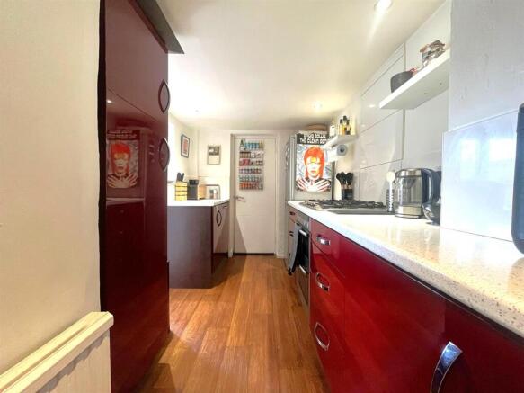 Kitchen II.jpeg