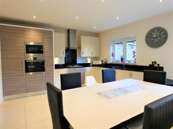 Kitchen / Diner