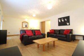2a, West Craibstone Street, Aberdeen AB11 6DL