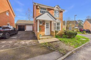 135, Twin Oaks Close, Broadstone BH18 8JE